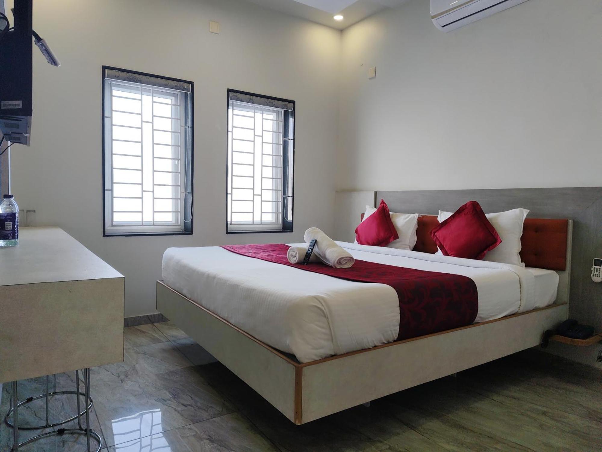 Classio Residency Pondicherry Exteriör bild