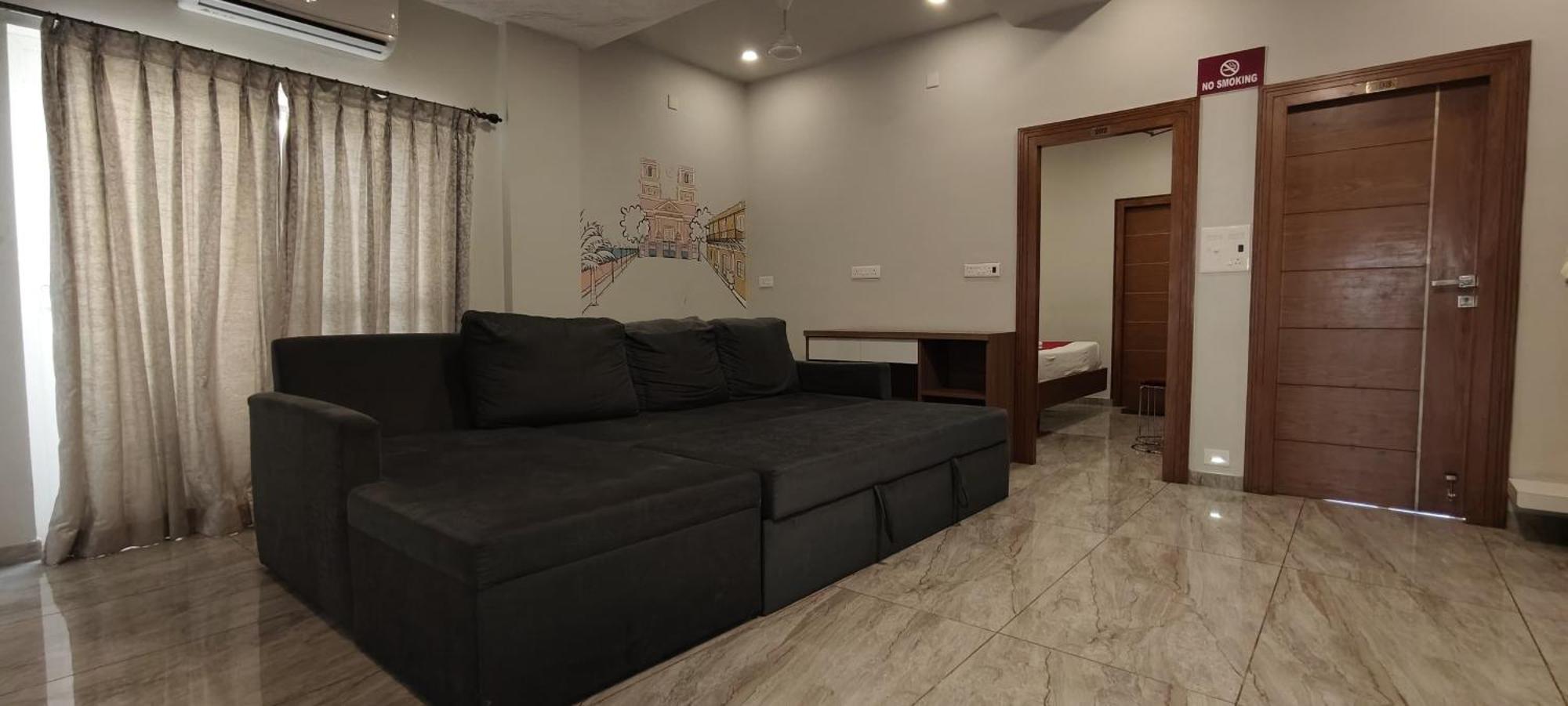 Classio Residency Pondicherry Exteriör bild